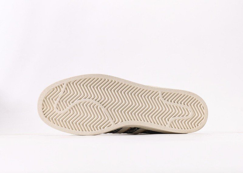 LV x adidas co-branded classic pattern sneakers - Image 4