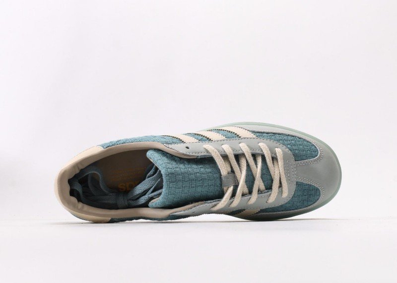 Adidas SAMBA light blue sports shoes - Image 3