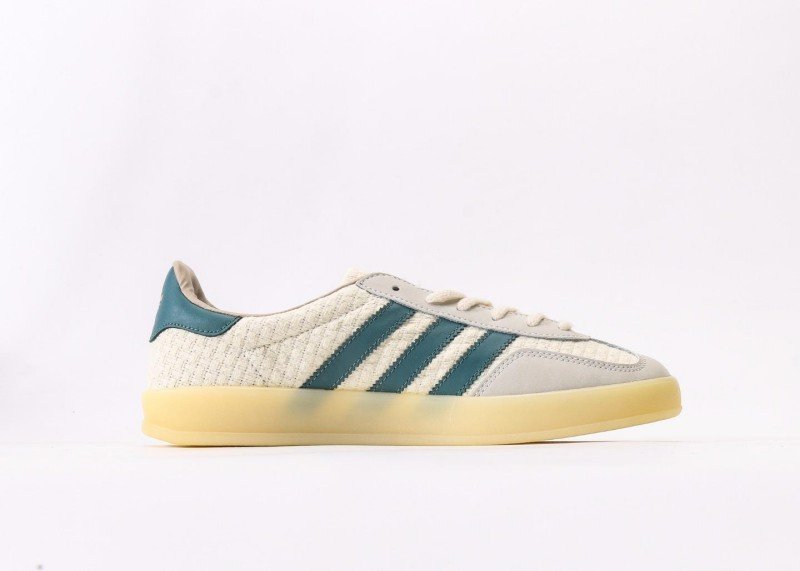 Adidas SAMBA off-white sports shoes - Image 2