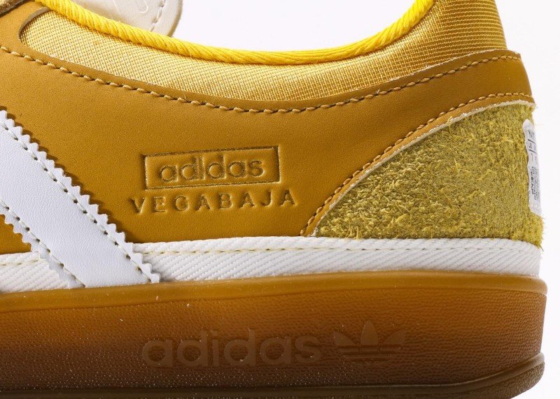 Adidas Samba yellow and white sneakers - Image 7