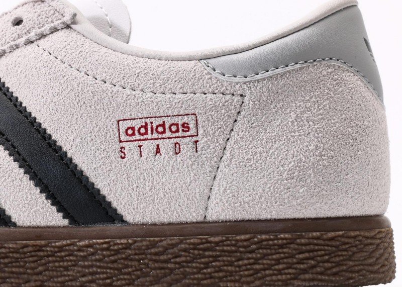 Adidas Samba grey and white sneakers - Image 7