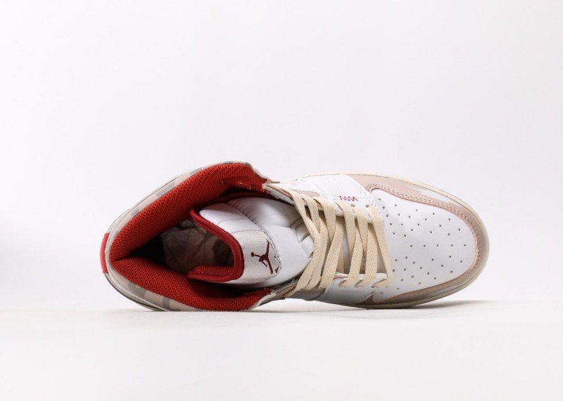 Air Jordan 1 Retro Mid - Image 3