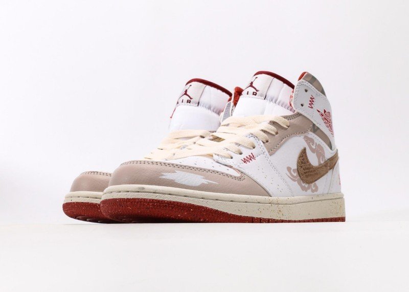 Air Jordan 1 Retro Mid - Image 5