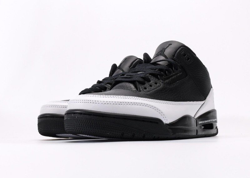 Air Jordan 3 Retro Black White Colorway Sneaker - Image 5