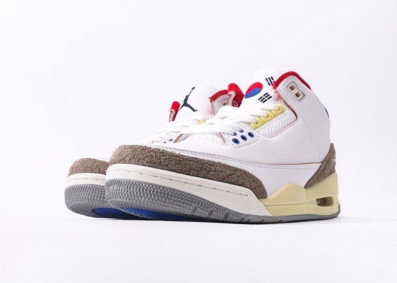 Air Jordan 3 Retro White Brown Red Blue Patchwork Sneaker - Image 5