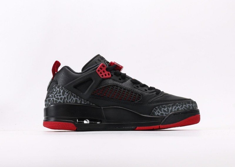 Air Jordan 4 Retro Black Red Crackle Colorway Sneaker - Image 2