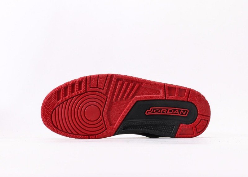 Air Jordan 4 Retro Black Red Crackle Colorway Sneaker - Image 4