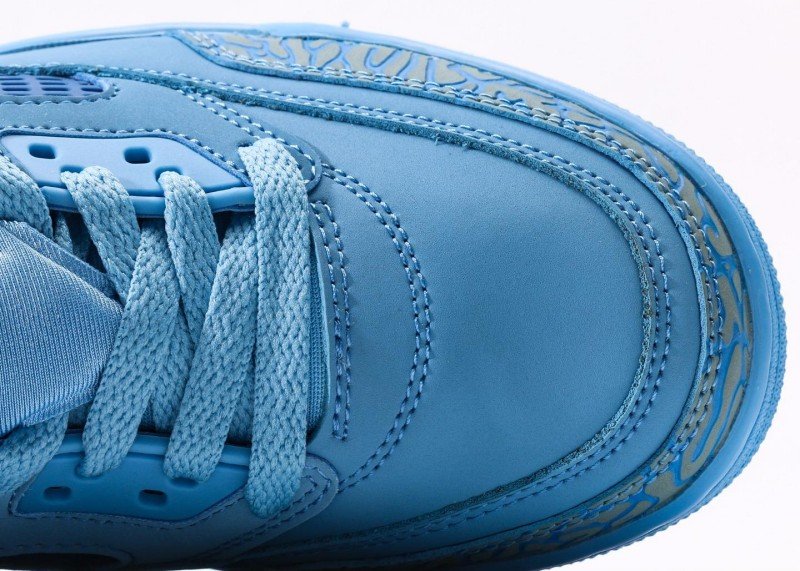 Air Jordan 4 Retro Light Blue Snake Texture Sneaker - Image 8