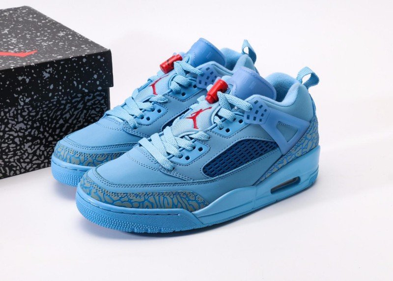 air-jordan-4-retro-light-blue-snake-texture-sneaker