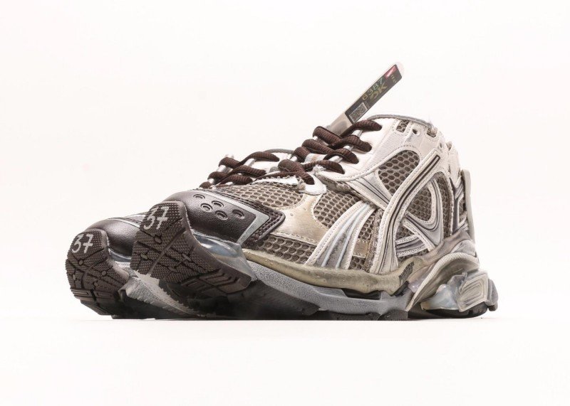 Balenciaga Phantom Sneaker 4th Gen - Image 5