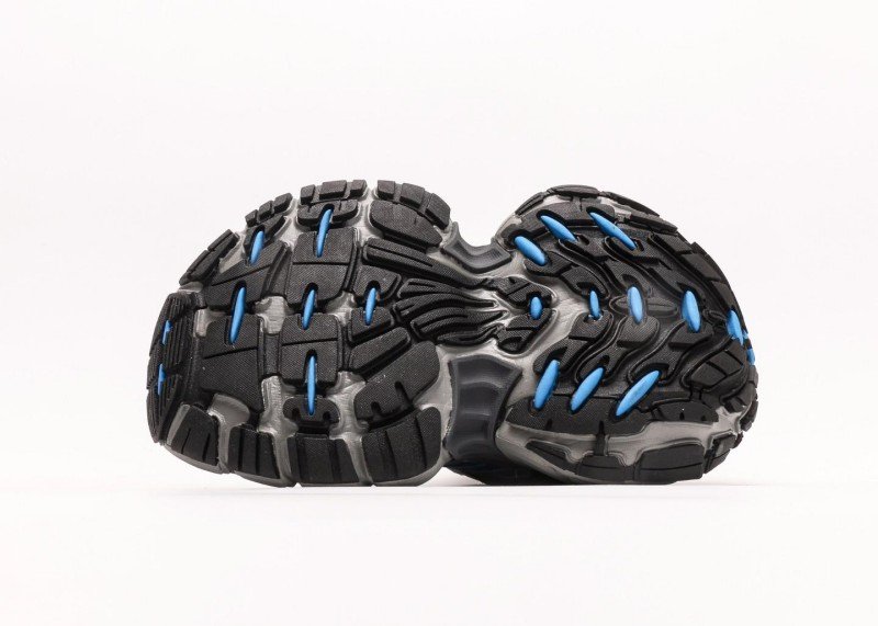 Balenciaga Phantom Sneaker 4th Gen - Image 4