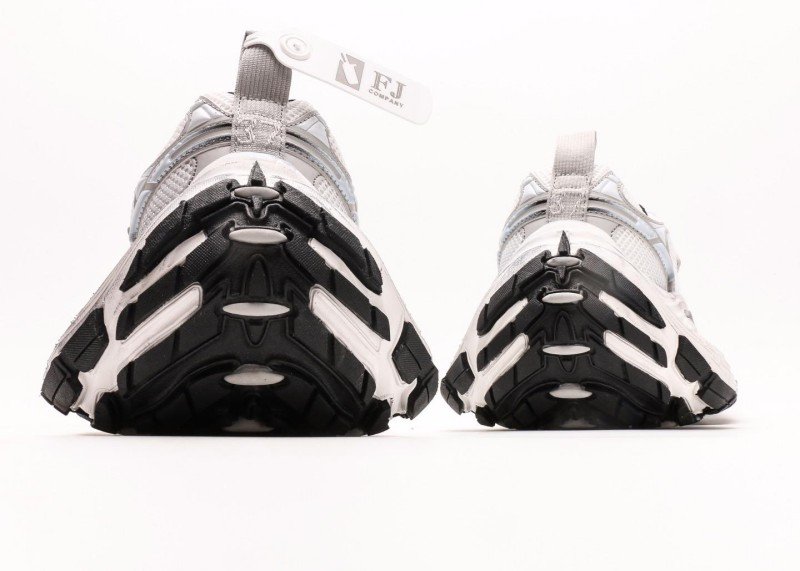 Balenciaga Phantom Sneaker 4th Gen - Image 6