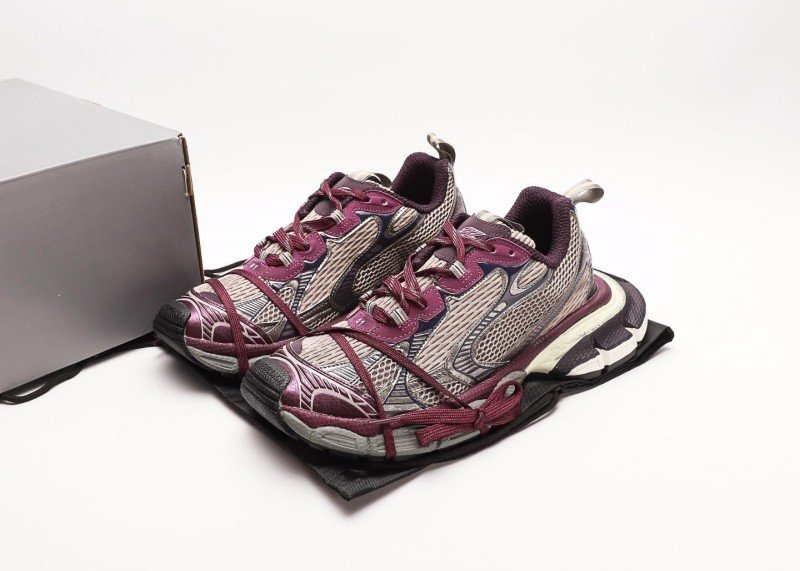 balenciaga-phantom-sneaker-4th-gen-5