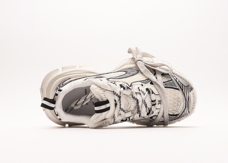 Balenciaga Phantom Sneaker 4th Gen - Image 3