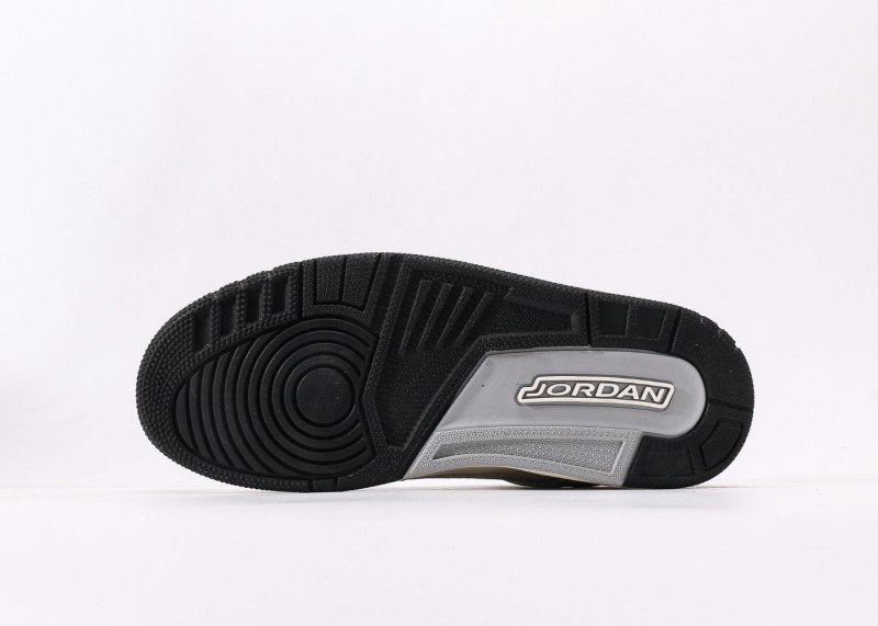 Air Jordan 4 Retro Off-White Gray Crackle Colorway Sneaker - Image 4