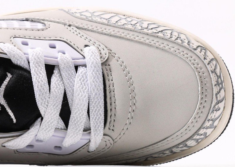 Air Jordan 4 Retro Off-White Gray Crackle Colorway Sneaker - Image 8