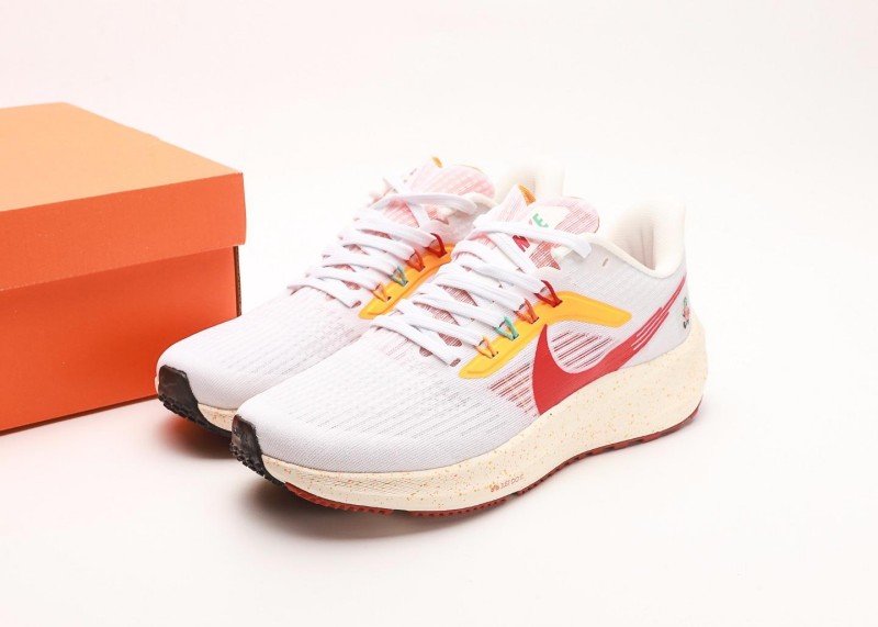 nike-air-zoom-pegasus-38-running-shoes-2
