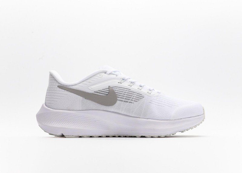 Nike Air Zoom Pegasus 39 Running Shoes - Image 2