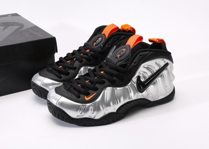 nike-air-foamposite-one-2