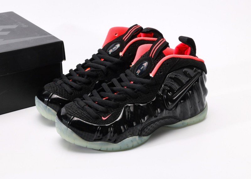 nike-air-foamposite-one-4