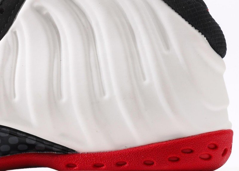 Nike Foamposite One - Image 7