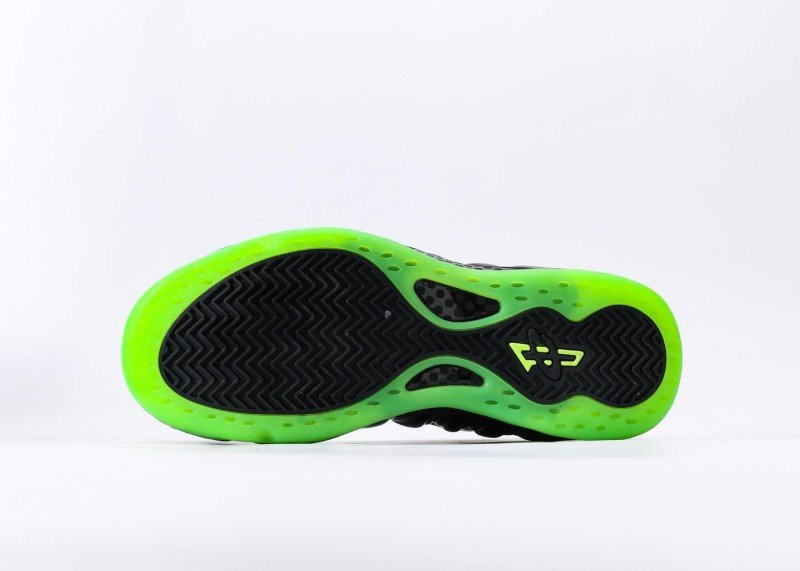 NIKE AIR FOAMPOSITE ONE - Image 4