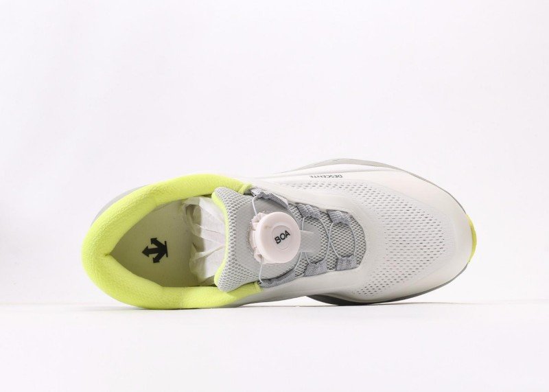 Descente Cron Racer Unisex Minimalist Anti-Slip Casual Shoes - Image 3