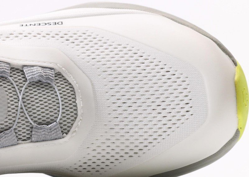 Descente Cron Racer Unisex Minimalist Anti-Slip Casual Shoes - Image 8