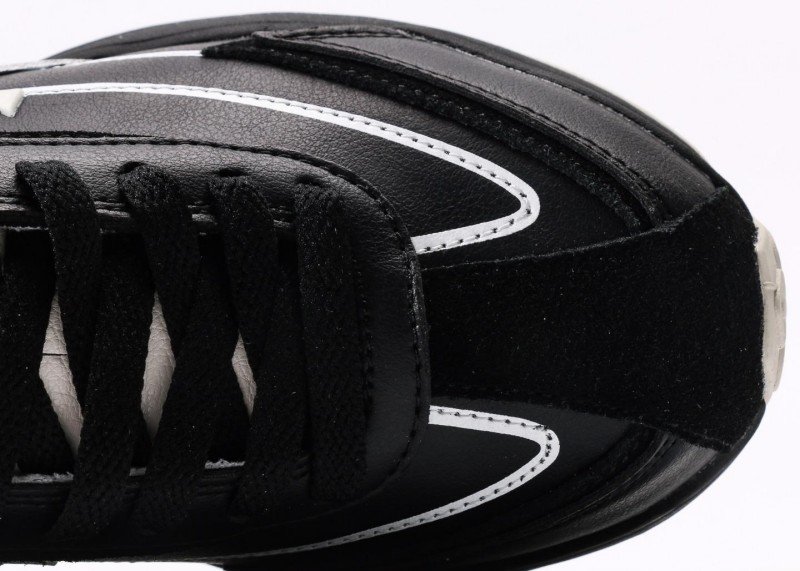 Descente DC Series Retro Leather Casual Shoes (Black) - Image 8