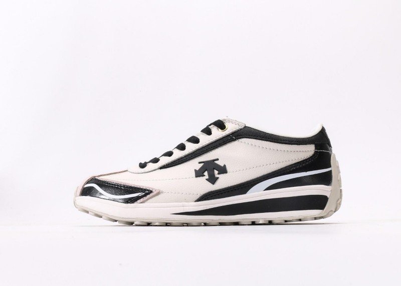 descente-dc-series-beige-black-pink-shoes
